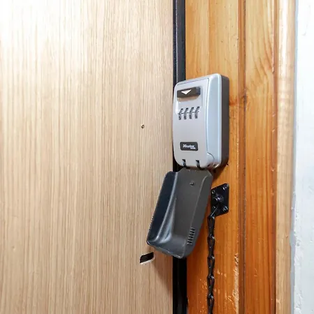 Apartment G11 Old